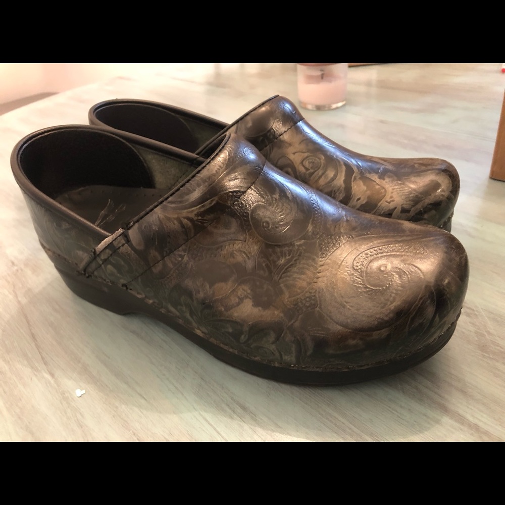 Dansko Clogs Size 8